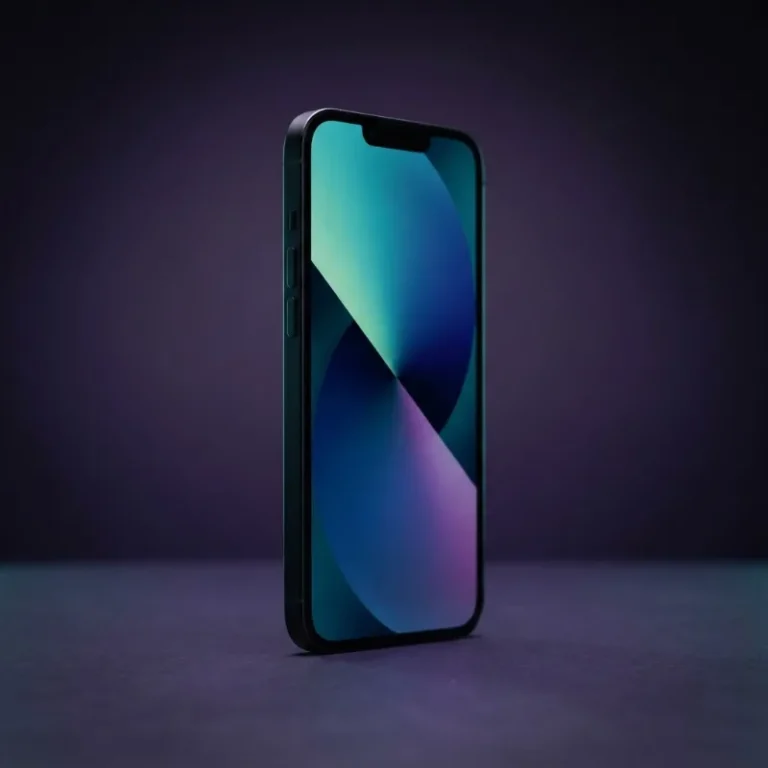 Refurbished Apple iPhone 13 in Midnight